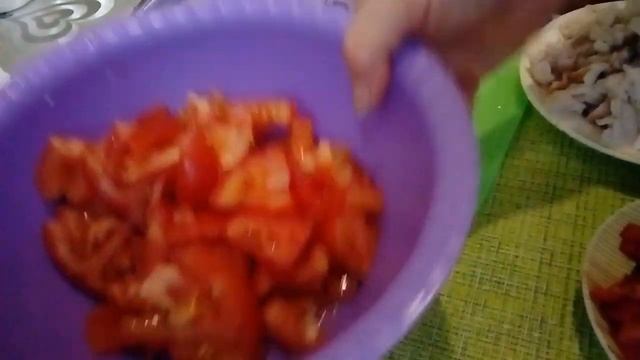 Салат из курицы по-милански. Диетический салат из куриной грудки с овощами. Правильное питание. смотреть онлайн