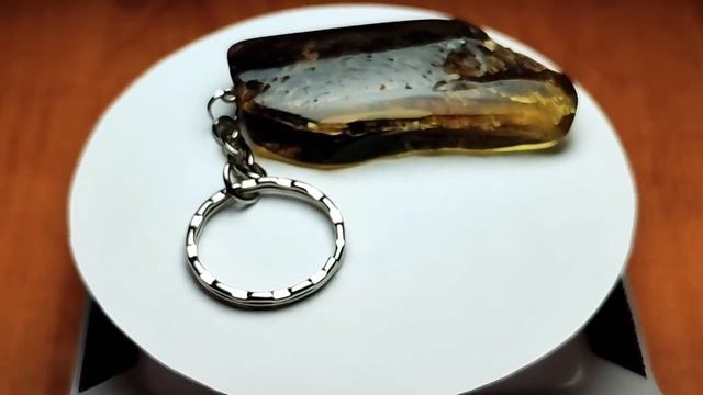 Брелок из янтаря. смотреть онлайн