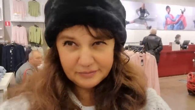 Шоппинг в магазине Marks& Spenser Купила Куртку смотреть онлайн