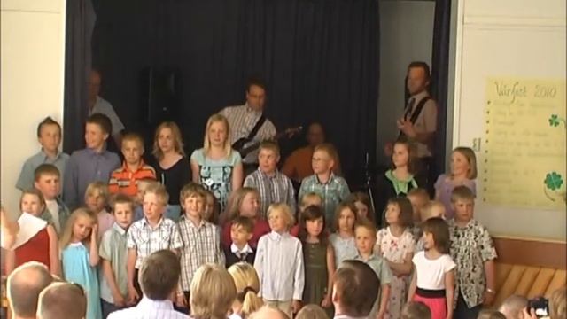 Västankvarns skola, Sommarfest 4.6.2010, Volvo 142 song смотреть онлайн