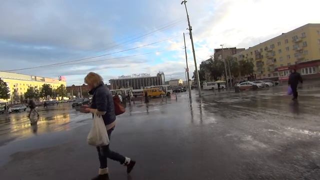 ж д вокзал Екатеринбург дождик на площади слушать в наушниках смотреть онлайн