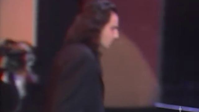 Daniel Day-Lewis Wins Best Actor: 1990 Oscars смотреть онлайн