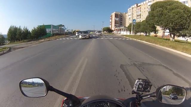 НА СПОРТБАЙКЕ С МАЛЕНЬКИМ РОСТОМ | Как ездить на спортбайке если ты не достаешь ногами до земли смотреть онлайн