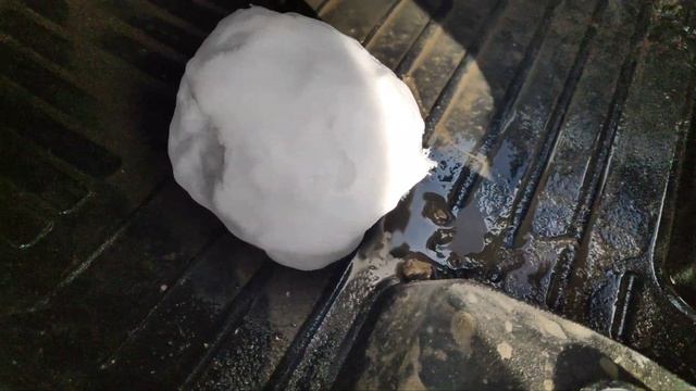 КАК УБРАТЬ ВЛАГУ ВОДУ С КОВРИКА В СВОЕЙ МАШИНЕ НЕ ИМЕЯ НИЧЕГО ПОД РУКАМИ ЗА 5 СЕКУНД АВТО ЛАЙФХАК смотреть онлайн