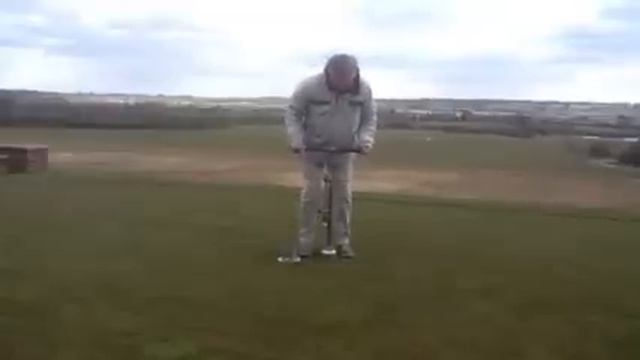 Cutting a hole with the Tacit Shole Holecutter смотреть онлайн