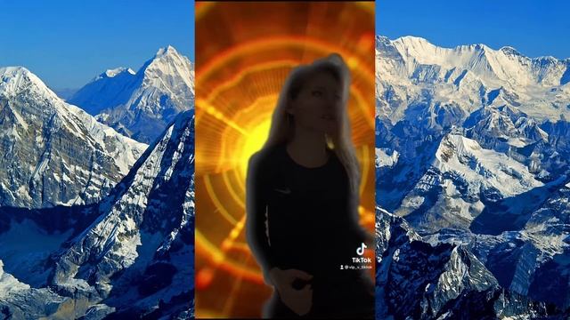 Я пою, автор я. Фон TIKTOK. смотреть онлайн