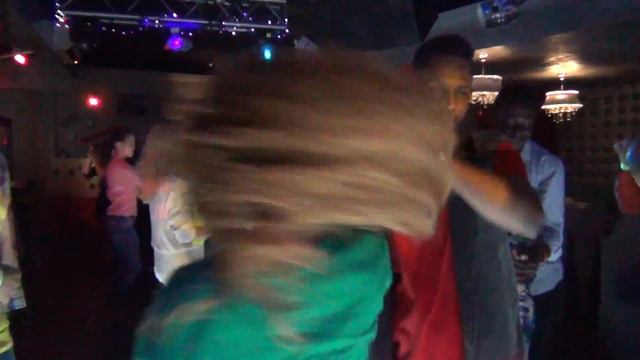 Бачата на вечеринке в Игуане 15.04.2018 смотреть онлайн