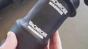 Renault Premium Замена подушки кабины (задняя левая)