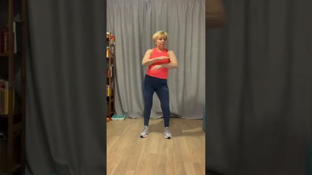 452/Пропала Женя/Италия/Тренировки дома.Сжигаю килограммы.Аэробика дома. смотреть онлайн