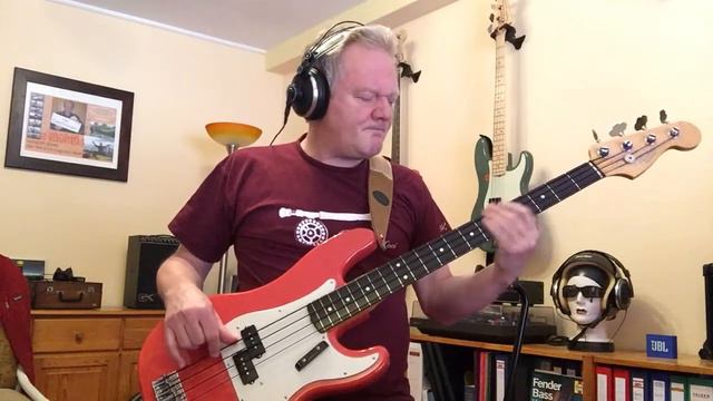 TRUE: Fender Precision Bass AVRI 62 Daddario Nylon Tapewounds смотреть онлайн