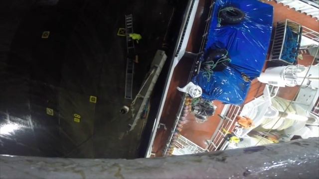Casting off and leaving Killybegs - Esbjerg Trawler E349 Cattleya смотреть онлайн