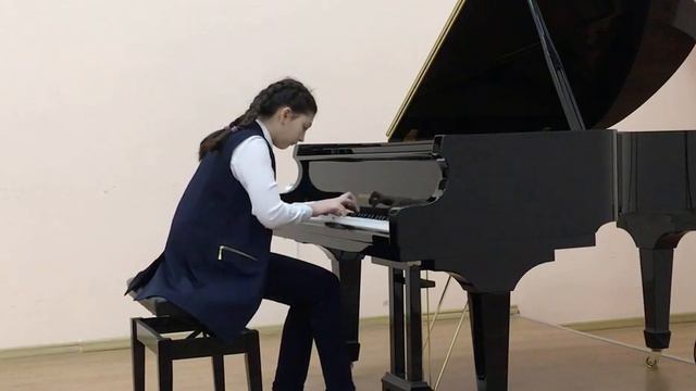 Сухова Наталия 6 класс, М.Бирюков "Лошадка", К.Черни "Этюд" № 14 соч.299 смотреть онлайн