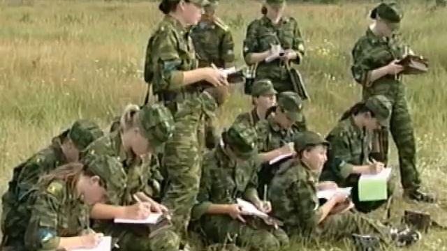 Девушки снова будут служить в ВДВ смотреть онлайн