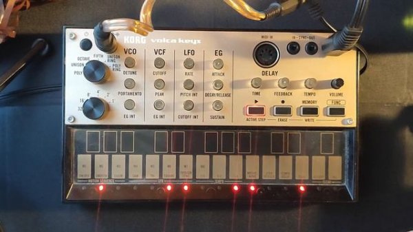 KORG Volca keys: ПОШАГОВОЕ РЕДАКТИРОВАНИЕ, 128 шагов в секвенсоре и полезные функции.