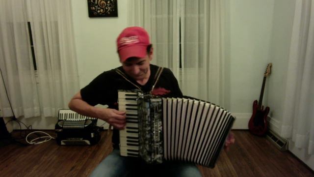 Hohner Accordion For Sale смотреть онлайн