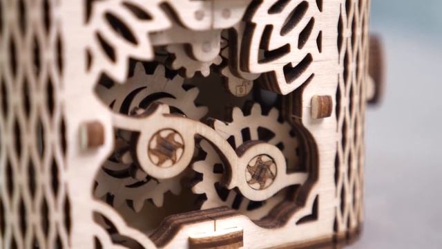 Шкатулка "Таинственный цветок" от Wood Trick - деревянный конструктор, сборная модель, 3D пазл смотреть онлайн