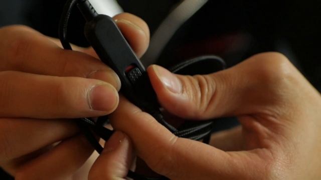 HyperX Cloud Mix | Unboxing & Industrial Design смотреть онлайн