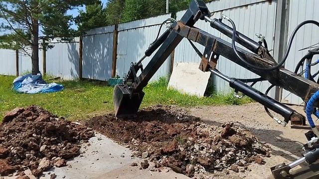 самодельный минипогрузчик экскаватор. Копаем) смотреть онлайн