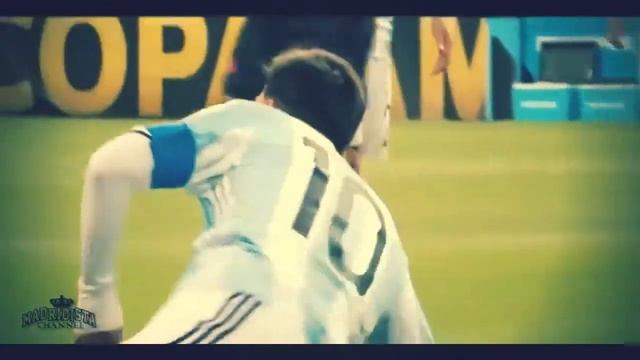 Как месси красиво обводит и забивает голы смотреть онлайн