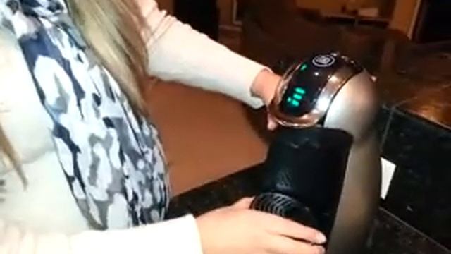 Nescafe Dolce Gusto Genio Review by OnceAMomAlwaysAMom.com смотреть онлайн