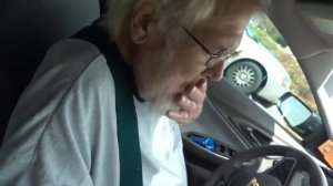 ЗЛОЙ ДЕД ПРОБУЕТ ПИЦЦУ С КОПЧЕНОСТЯМИ ИЗ МАЛЕНЬКОГО ЦЕЗАРЯ