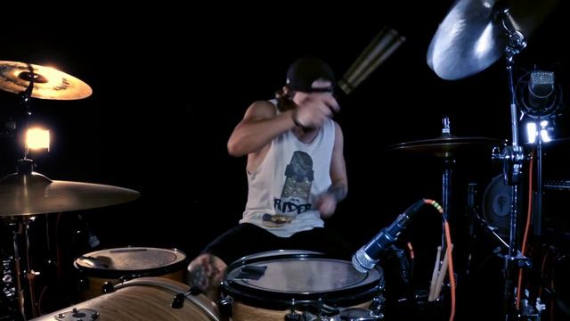 First Date - Blink 182 - Drum Cover смотреть онлайн