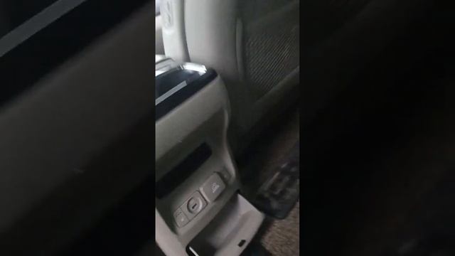 обзор на Kia Carnival