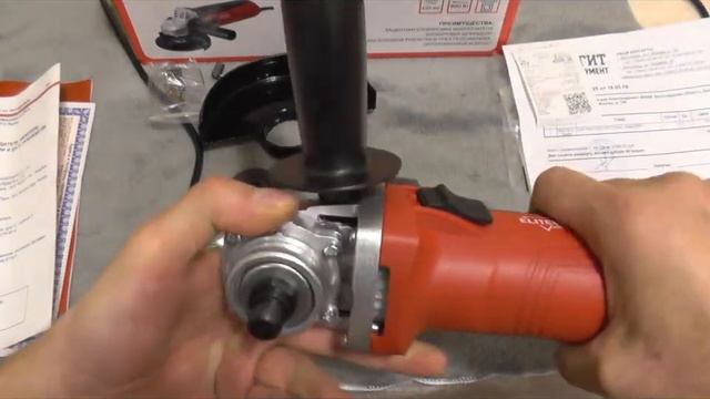 Угловая шлифмашина Elitech МШУ 0912 Промо смотреть онлайн