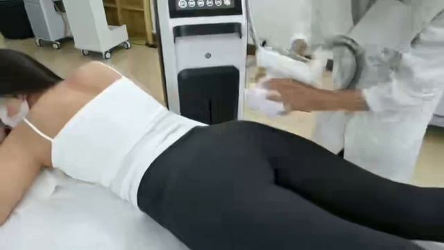 Вакуумно-роликовый аппарат для лица и тела A56 обзор1 смотреть онлайн