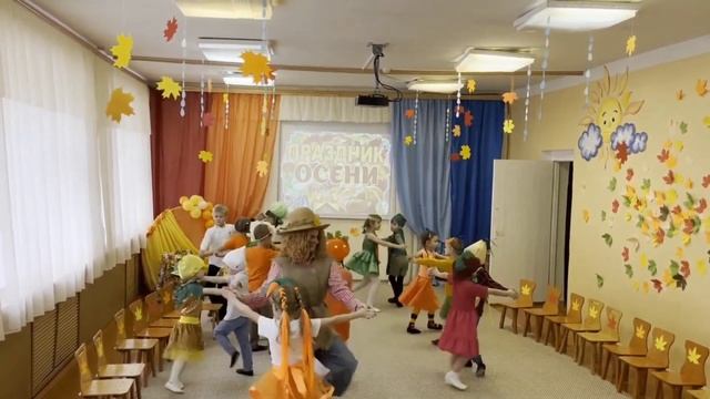 Осенний утренник в группе "Колобок" МКДОУ Бутурлиновский детский сад № 10 смотреть онлайн