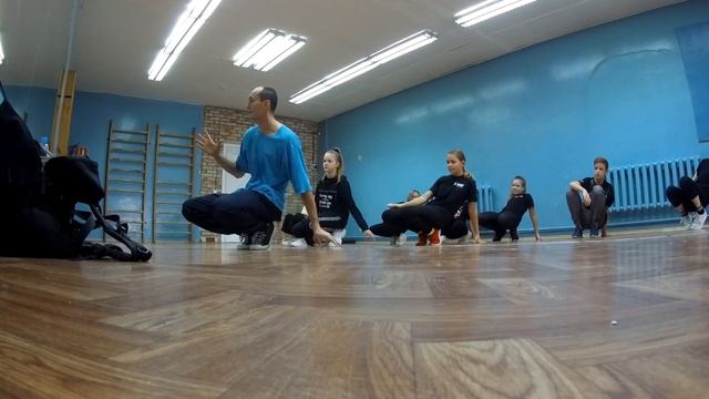 Простое движение брейк - данса смотреть онлайн