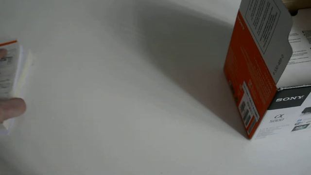 Unboxing of Sony AX 500 camera смотреть онлайн