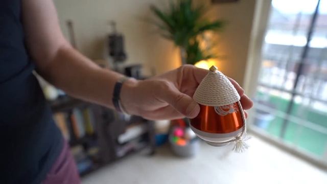 How to Wind and Spin a Top смотреть онлайн