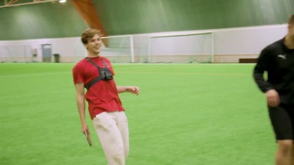 Pongfinity vs. Football Goalkeeper