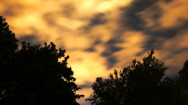 Timelapse (night) aus der Göthepark in Mainz смотреть онлайн