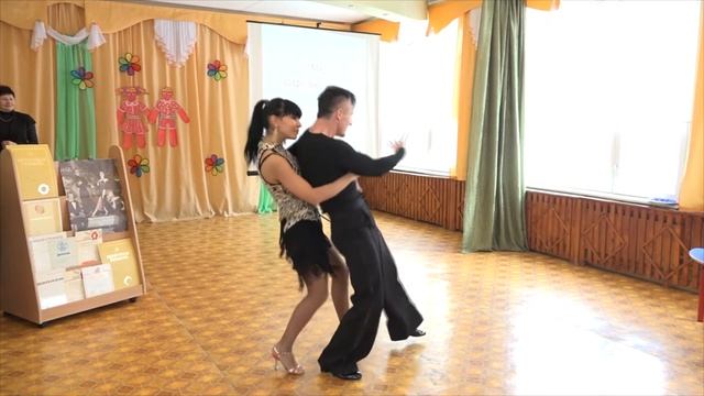 Танец родителей сад 2 гр Буратино-2017 смотреть онлайн