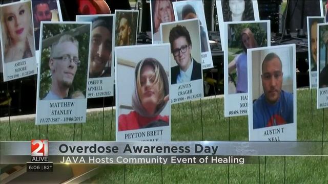 JAVA host Overdose Awareness Event смотреть онлайн