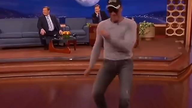 Que baile de Jean Claude Van Damme. смотреть онлайн