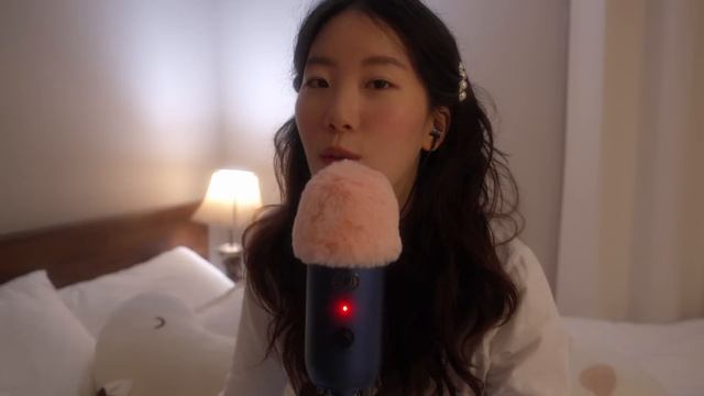 ASMR 잠이 오는 위스퍼링 Q&A 수다 ? Close up Whisper Q&A until You Fall Asleep смотреть онлайн