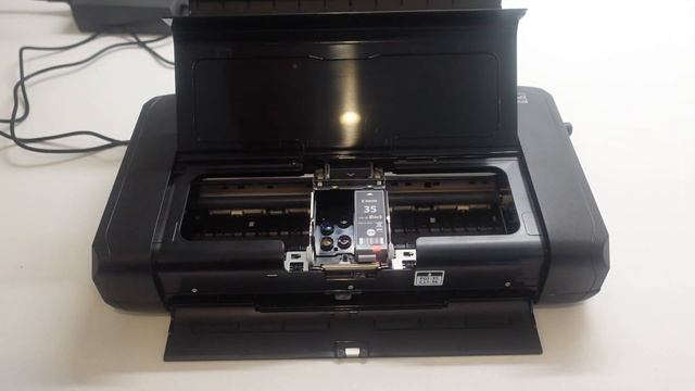 How to change the ink cartridges on Pixma TR150 portable printer смотреть онлайн