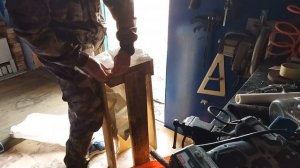 Сделал себе помощника для дачи. Приспособление для загрузки мешков