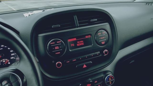 Kia Soul 2020 vs 2021 рестайлинг. Стоит переплачивать? смотреть онлайн