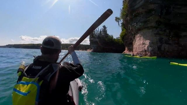 Pictured Rocks - Lake Superior Kayak Expedition - S2.E17 : Kayak to the Sea смотреть онлайн