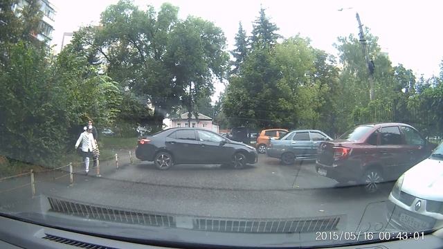 Зацепил автомобиль на парковке Курск 1 сентября 2017 смотреть онлайн