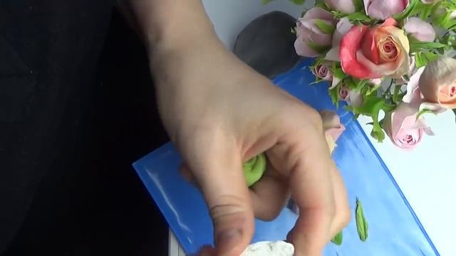 Бутоны Розы своими руками из ХФ в разных вариациях от Риты. Rose buds of cold porcelain by Rita смотреть онлайн