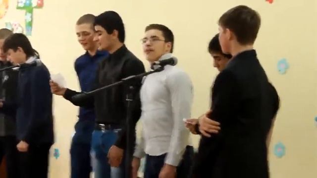 От души поздравили учителей с 8 мартом (полный угар) смотреть онлайн