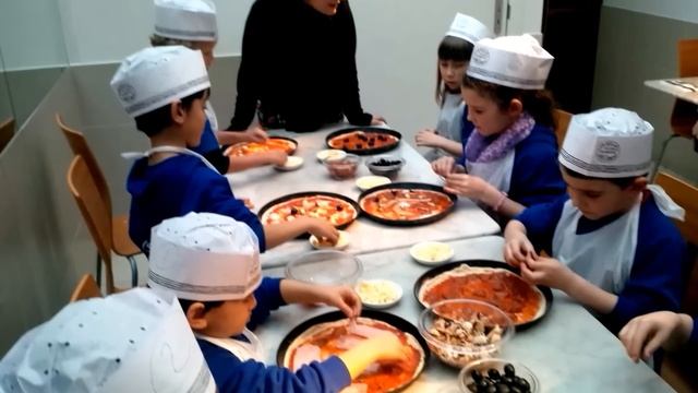 Giovanni's birthday @ Pizza Express смотреть онлайн