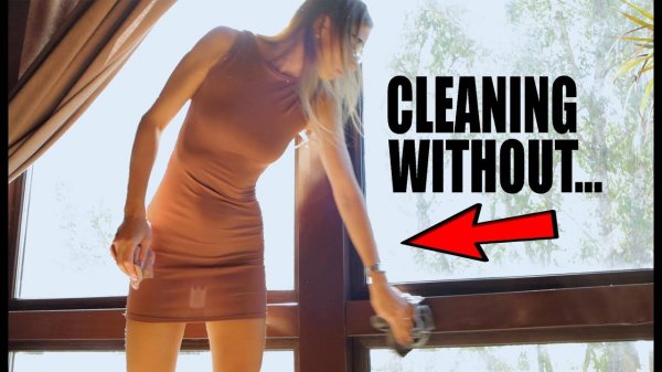 🔞 Transparent window cleaning.