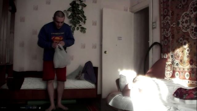 Напугал спящего смотреть онлайн