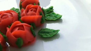 Кремовые цветы